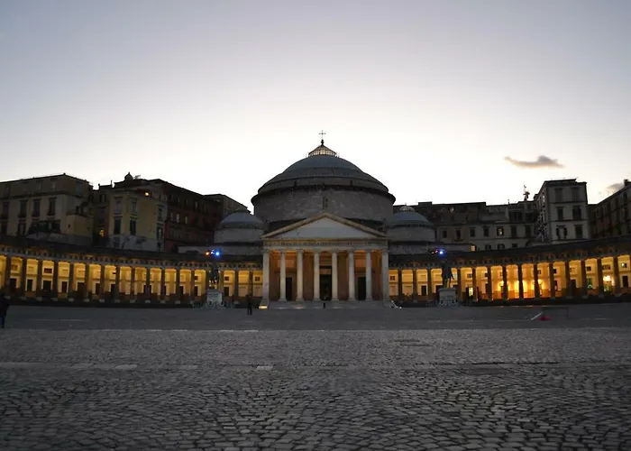 White Room | Enjoy Naples, The Cleanest Way